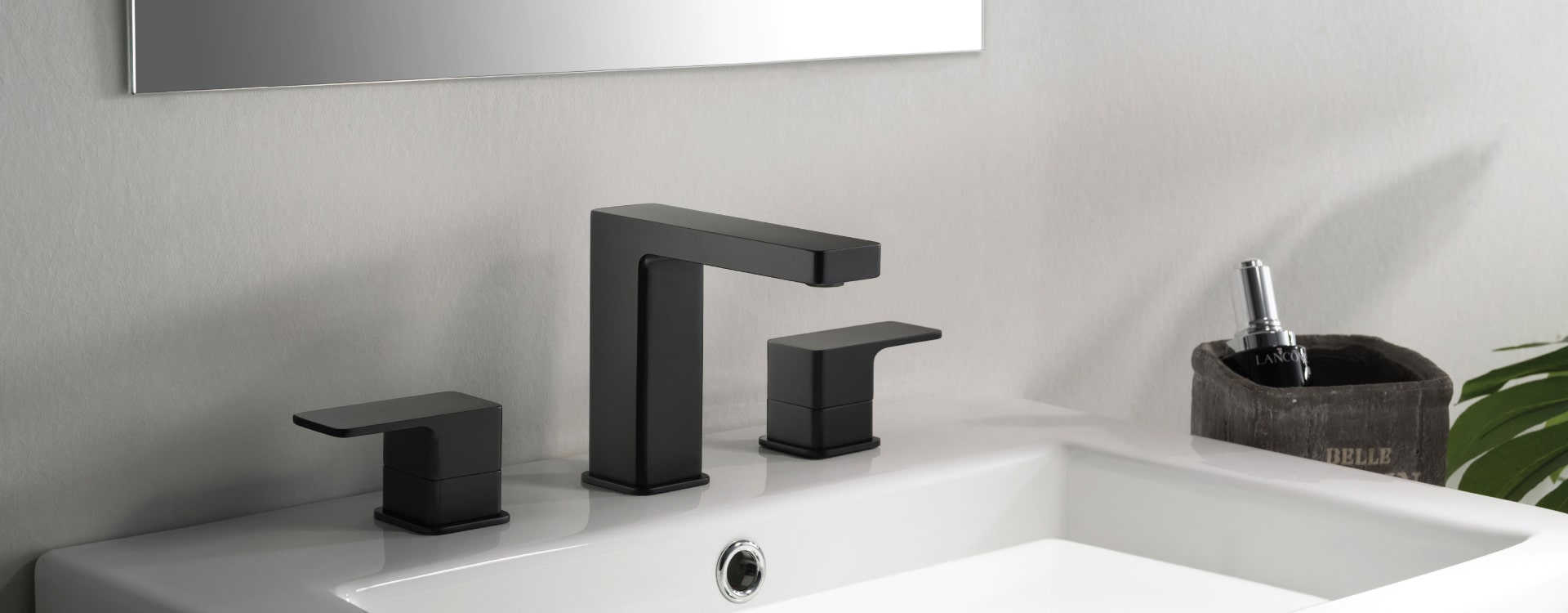 matte black sink faucet