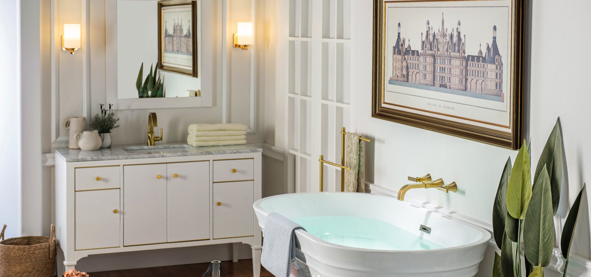 Transitional Wall Mount Faucet