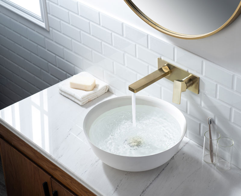 gold sink faucet