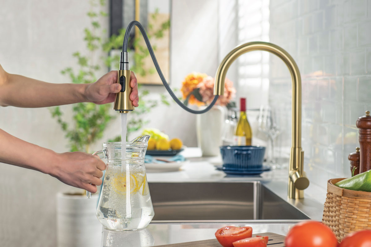 brushed gold kitchen faucet